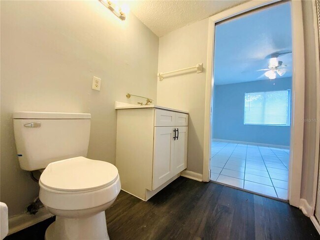 Building Photo - 7519 Pitch Pine Cir