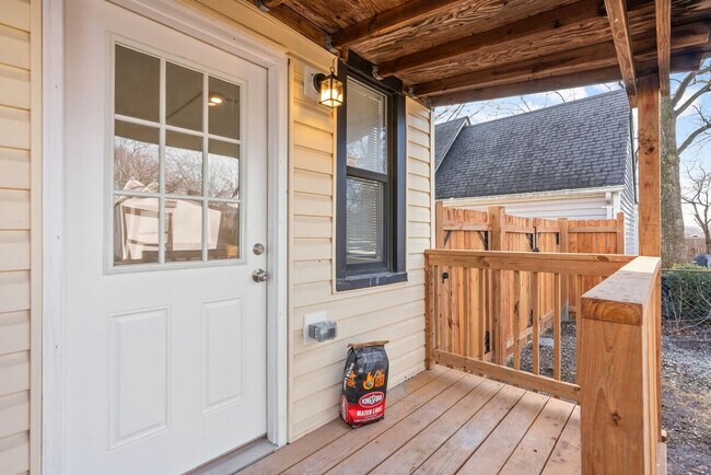 Building Photo - 3532 Greenwood Blvd