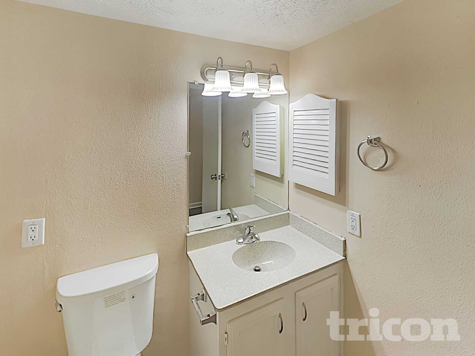 Building Photo - 17503 Nordway Dr