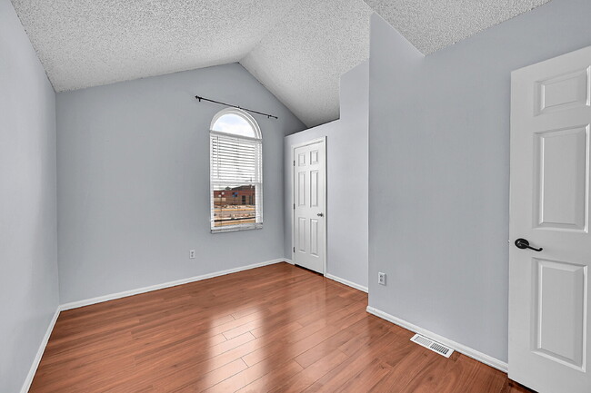 Building Photo - $2,200.95, $300 off the first month's rent, 4 Beds - 2 Bath, Single Family Home in Colorado Sprin...