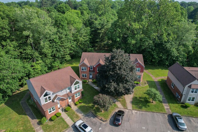 Primary Photo - 145 Harbor Pond Dr