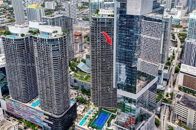 Building Photo - 801 S Miami Ave