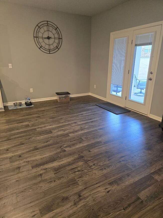 Building Photo - Welcome Home!