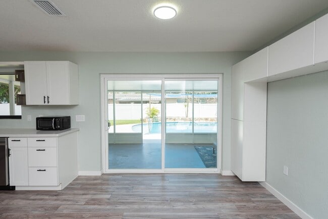 Building Photo - New Pool Home Rental Listing in Palm Bay Florida!