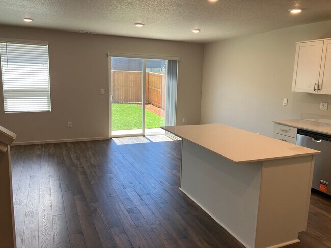 Building Photo - Brand New Three Bedroom Home in East Park Village!