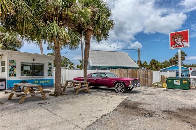 Building Photo - 85 Orange St