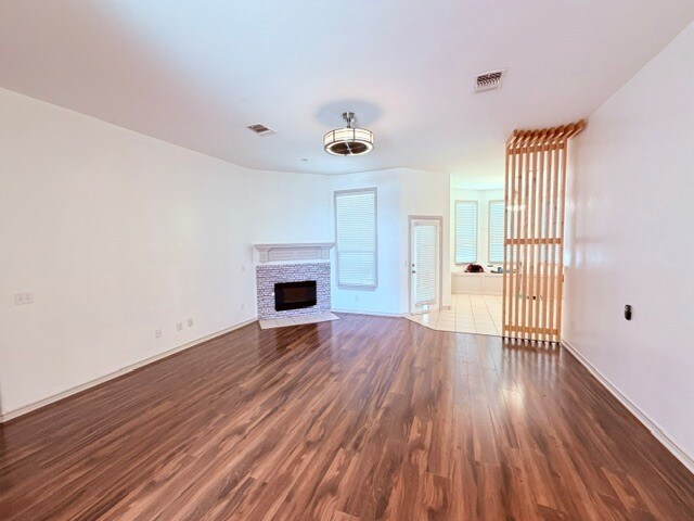 Building Photo - 2412 Rookhaven Ln