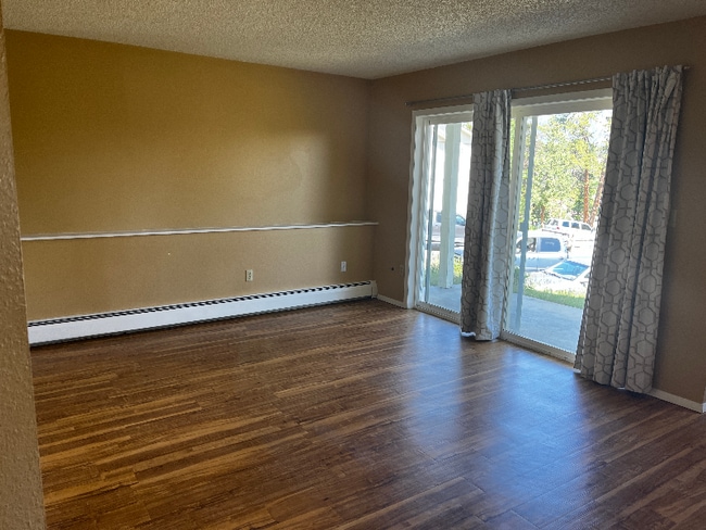 Building Photo - 600 Moccasin Cir Dr