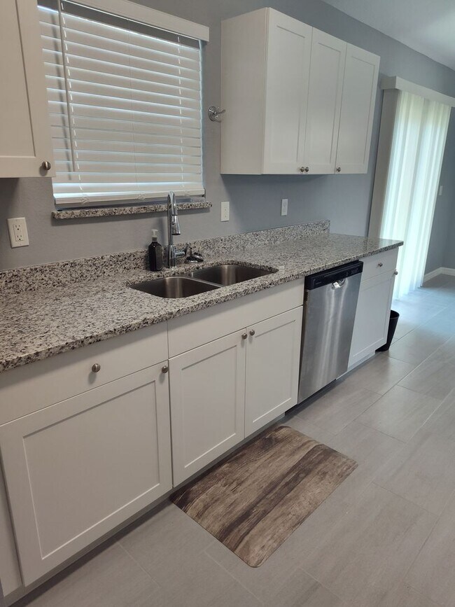 Building Photo - DUNNELLON 2023 CONSTRUCTION HOME
