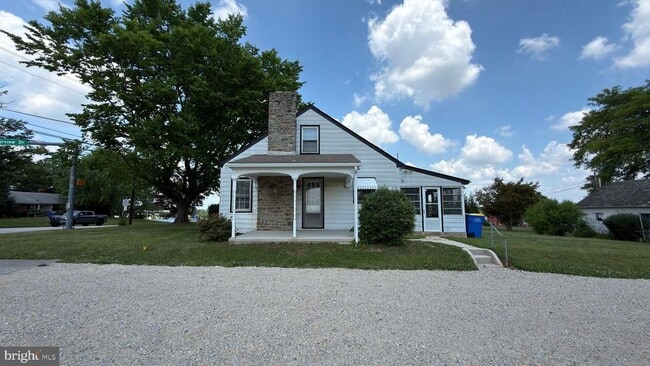 Building Photo - 1898 Baltimore Pike