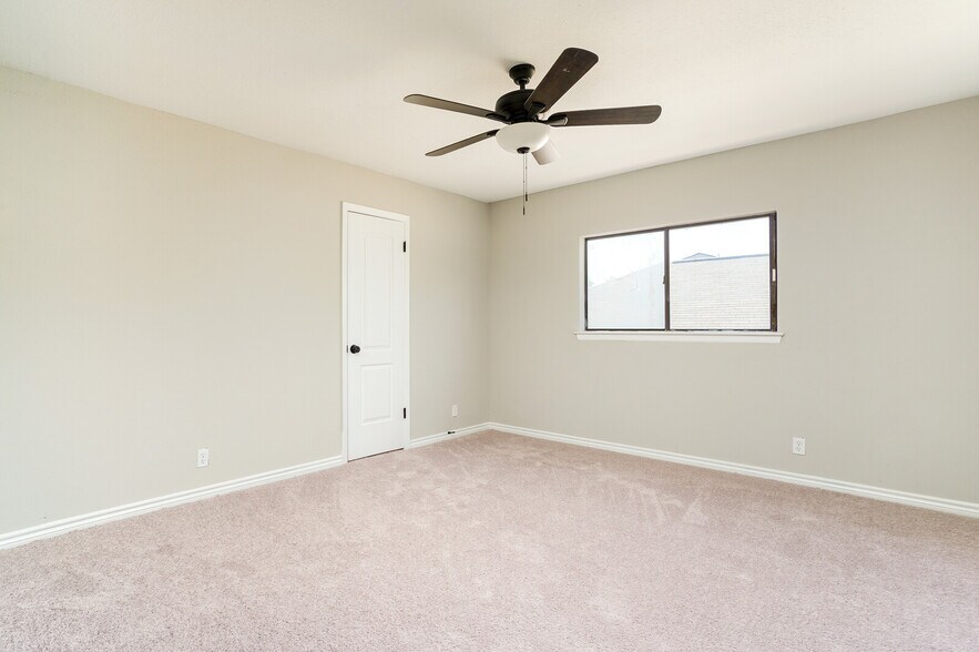 Building Photo - 11315 Morino Park