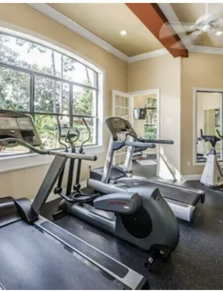 Building Photo - 2249 Portofino Pl