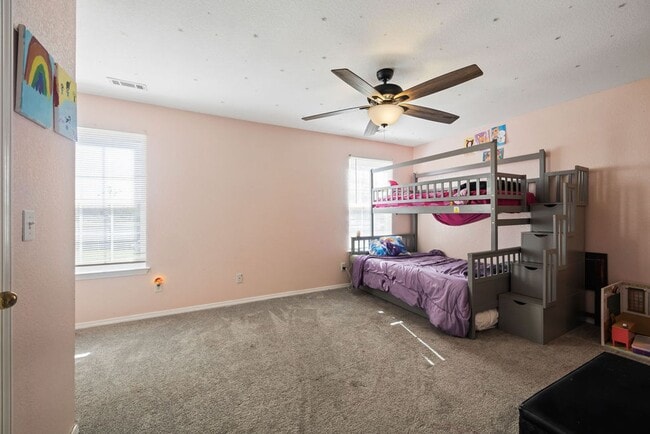 Building Photo - Beautiful 3-bedroom 2.5 bath Home in Bento...
