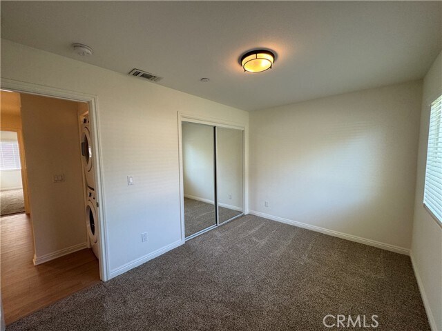 Building Photo - 1336 Calle Tulipan