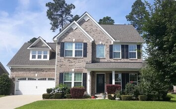 Building Photo - Discover this spacious 5-bedroom, 3.5-bath home in Elgin, SC ~ Available July 2026!