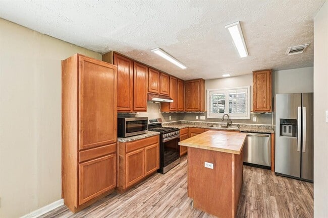 Building Photo - 10410 Springland Ct