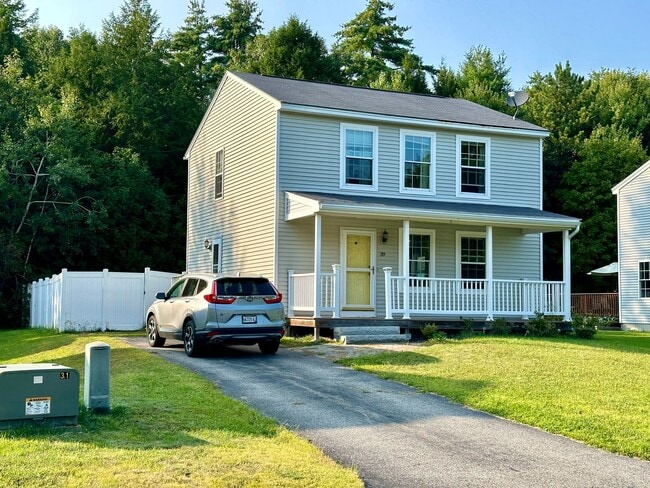 Building Photo - Like New 3BR Colonial For Rent