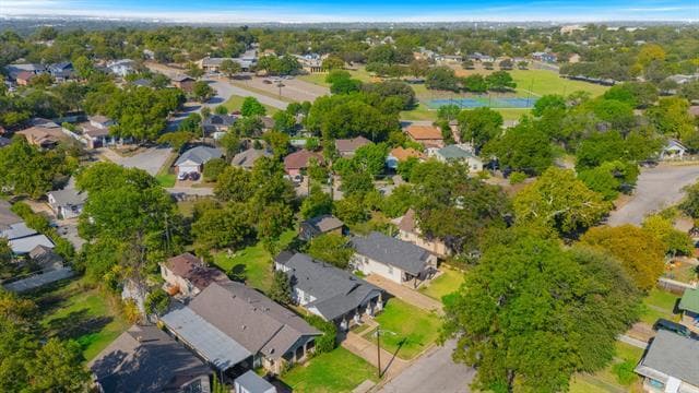 Building Photo - 1811 Denver Ave