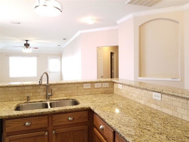 Building Photo - 2811 Foster Hill Dr
