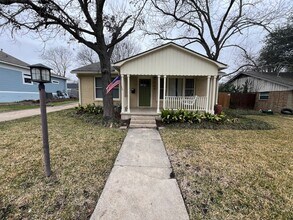 Building Photo - FULLY Renovated home in Historic Temple Neighborhood!
