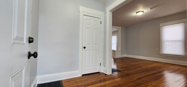 Building Photo - 1193 W Onondaga St