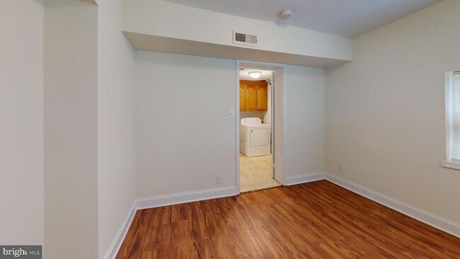 Building Photo - 8514 Chestnut Oak Rd