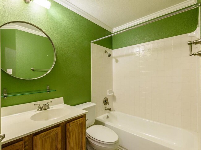 Building Photo - 14616 Springs Edge Dr