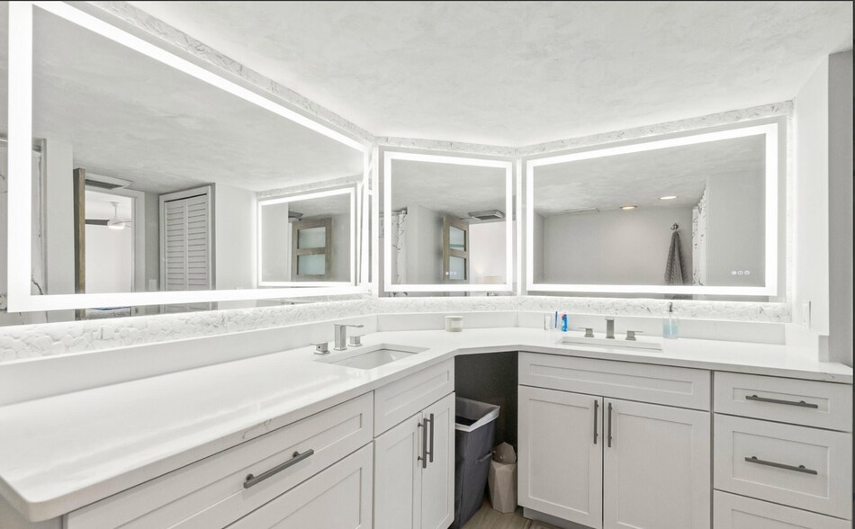 Building Photo - 3003 S Atlantic Ave