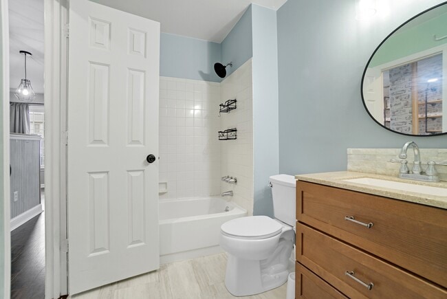 Building Photo - 5106 Radcliff Cir