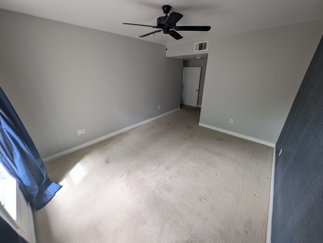 Building Photo - 821 Glacier Peak Ln