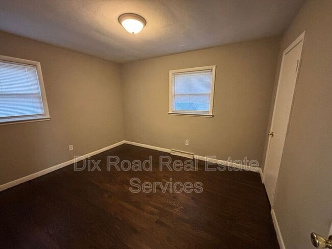 Building Photo - 2237 Carolina St