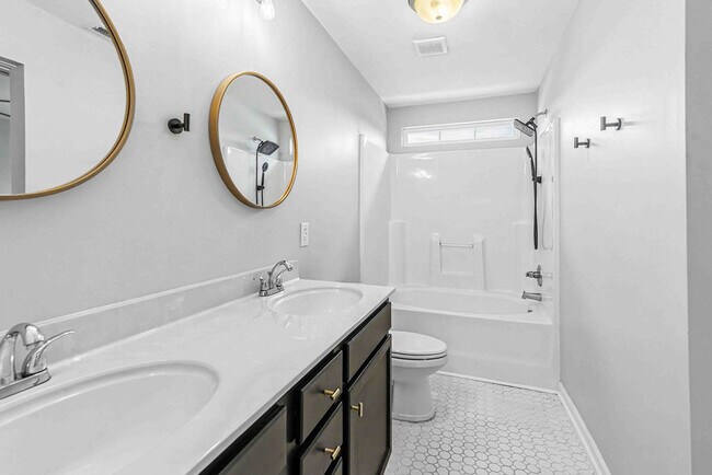 Building Photo - 110 Justice Farm Dr