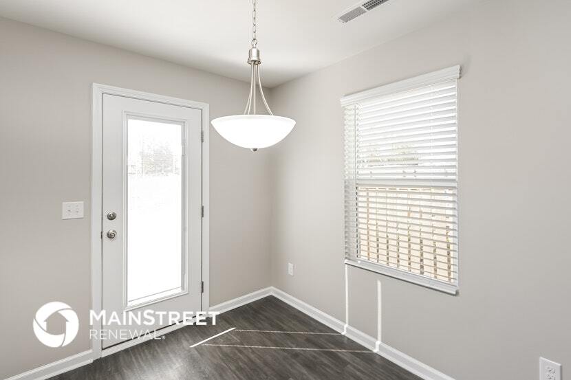 Building Photo - 12978 Hill Pine Rd