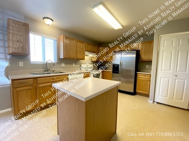 Building Photo - 464 Ellers Grove