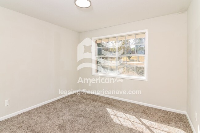 Building Photo - 1704 8th Pl S