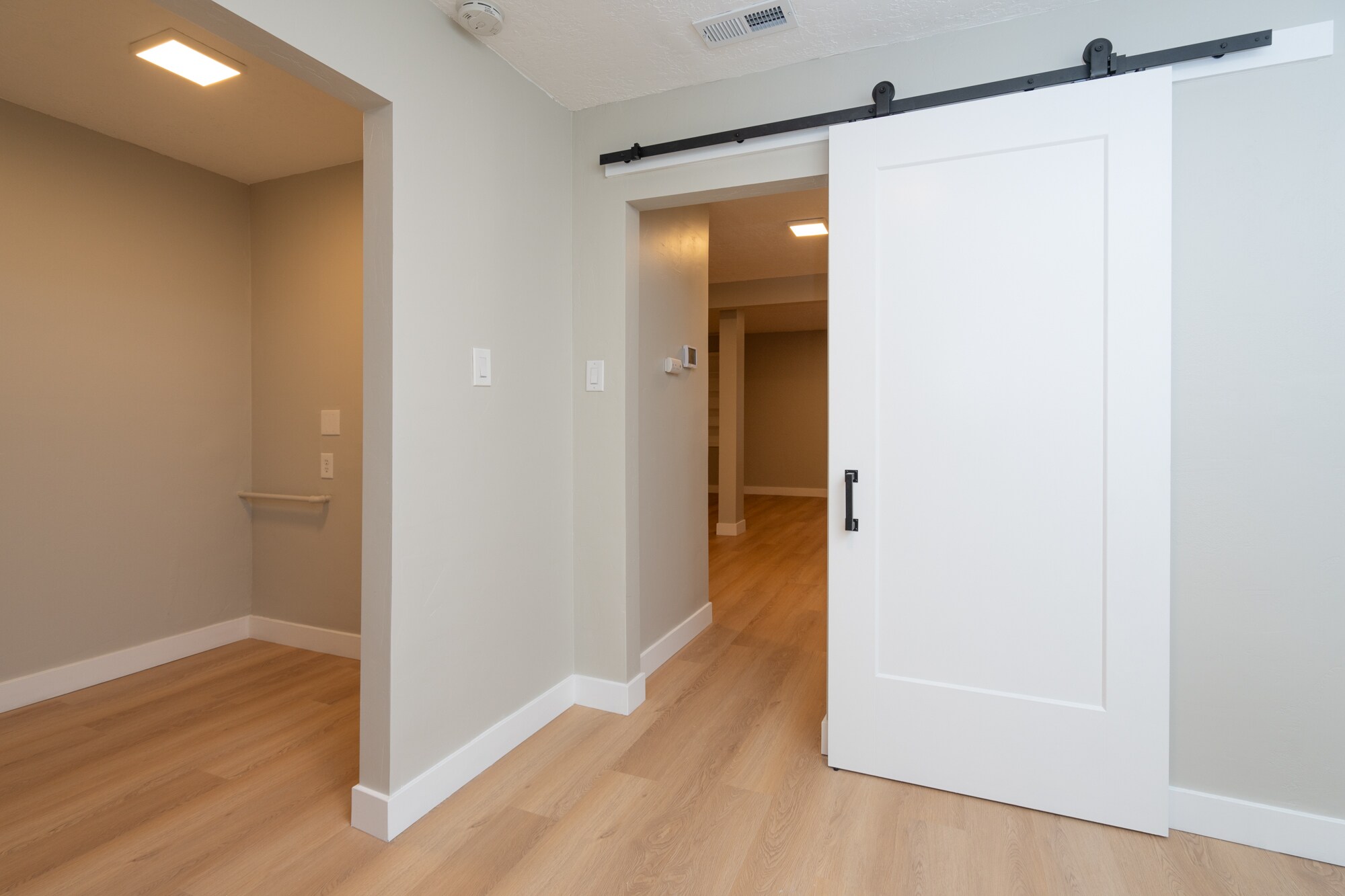 Building Photo - 2527 Porter Ave