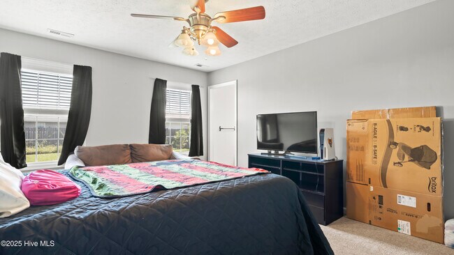 Building Photo - 706 Ironwood Dr