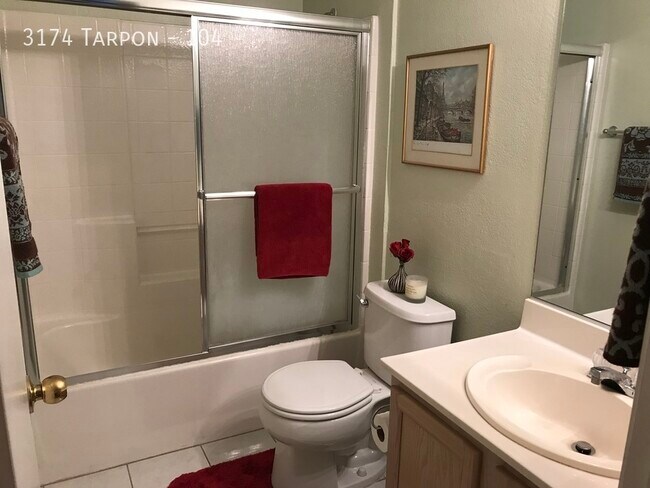 Building Photo - Beautiful 3 Bedroom Condo.