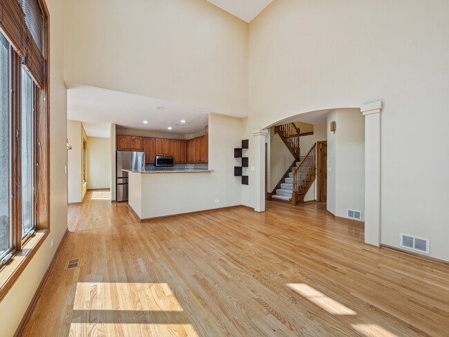 Building Photo - 1134 S Hiddenbrook Trail