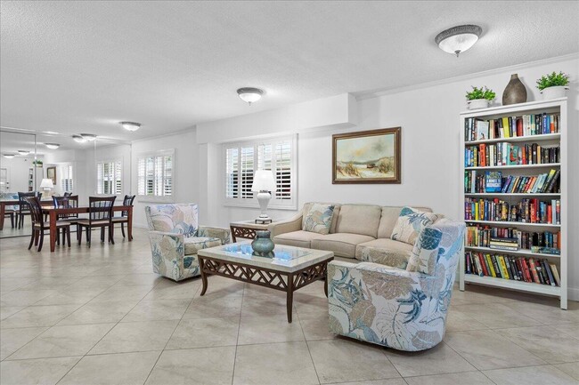 Building Photo - 1630 N Ocean Blvd