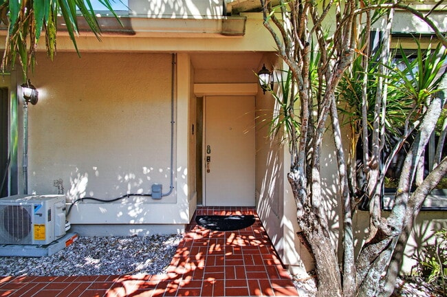 Building Photo - 7745 Stanway Pl