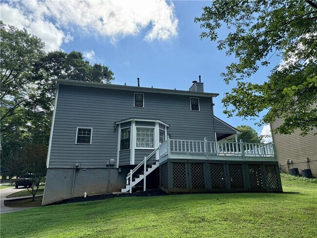 Building Photo - 4925 Falcon Wood Trace NE