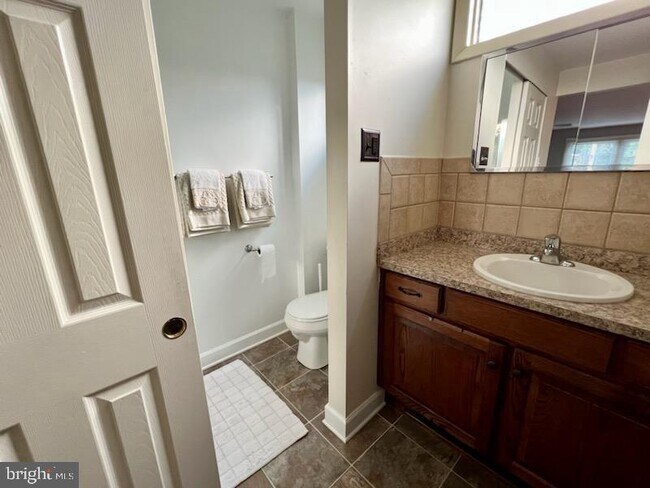 Building Photo - 1180 Weber Rd