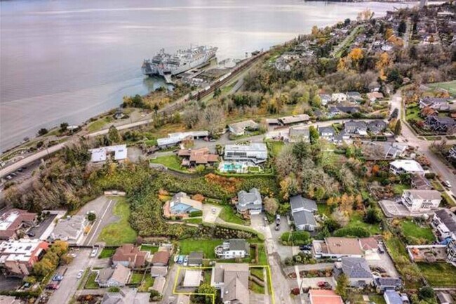 Building Photo - 2615 N Starr St