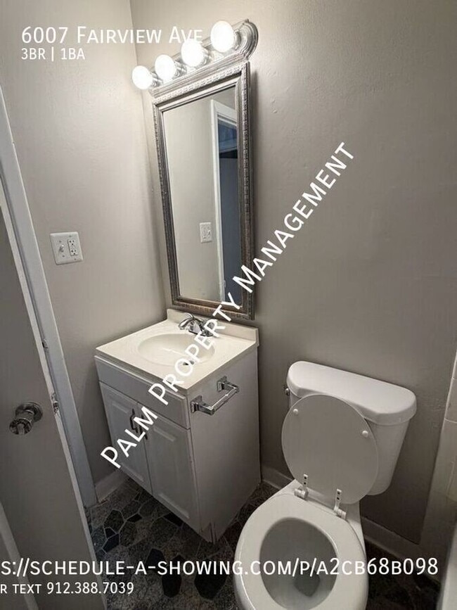 Building Photo - 6007 Fairview Ave