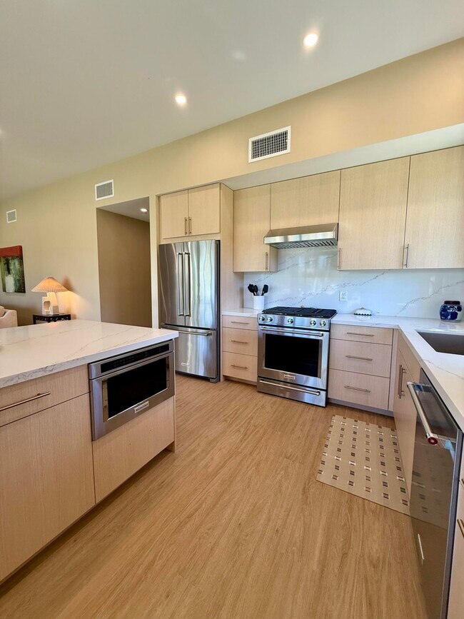 Building Photo - 45565 Pima Rd