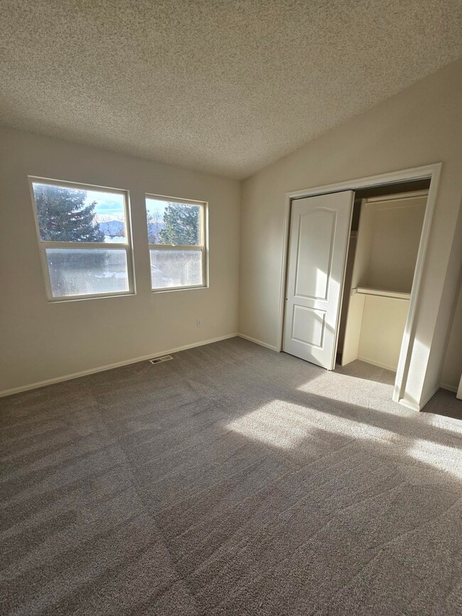 Building Photo - 3516 Atlantic Dr