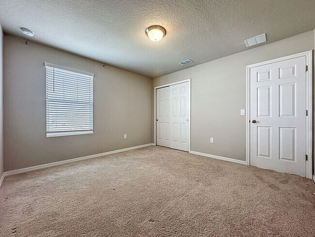 Building Photo - Wonderful like new and pet friendly home in Winter Haven