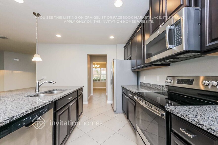 Building Photo - 3256 Olivera Way
