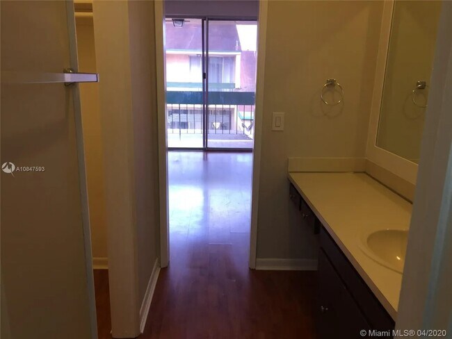 Master bedroom on the second floor - 9195 Fontainebleau Blvd